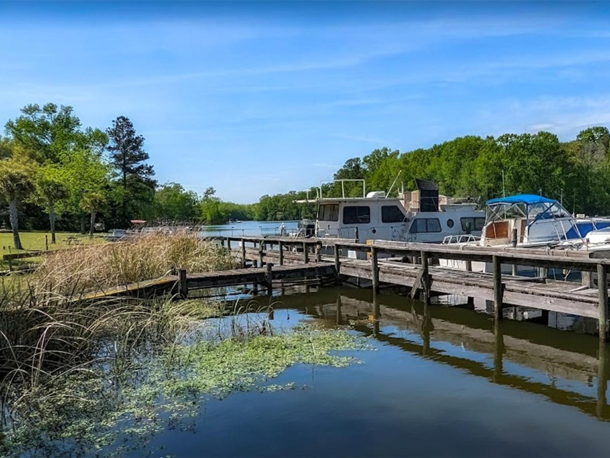 Bells Marina & Fishing Resort - Santee Lake Marion By I95 - Family Adventure, Pets On Request! Eutawville المظهر الخارجي الصورة