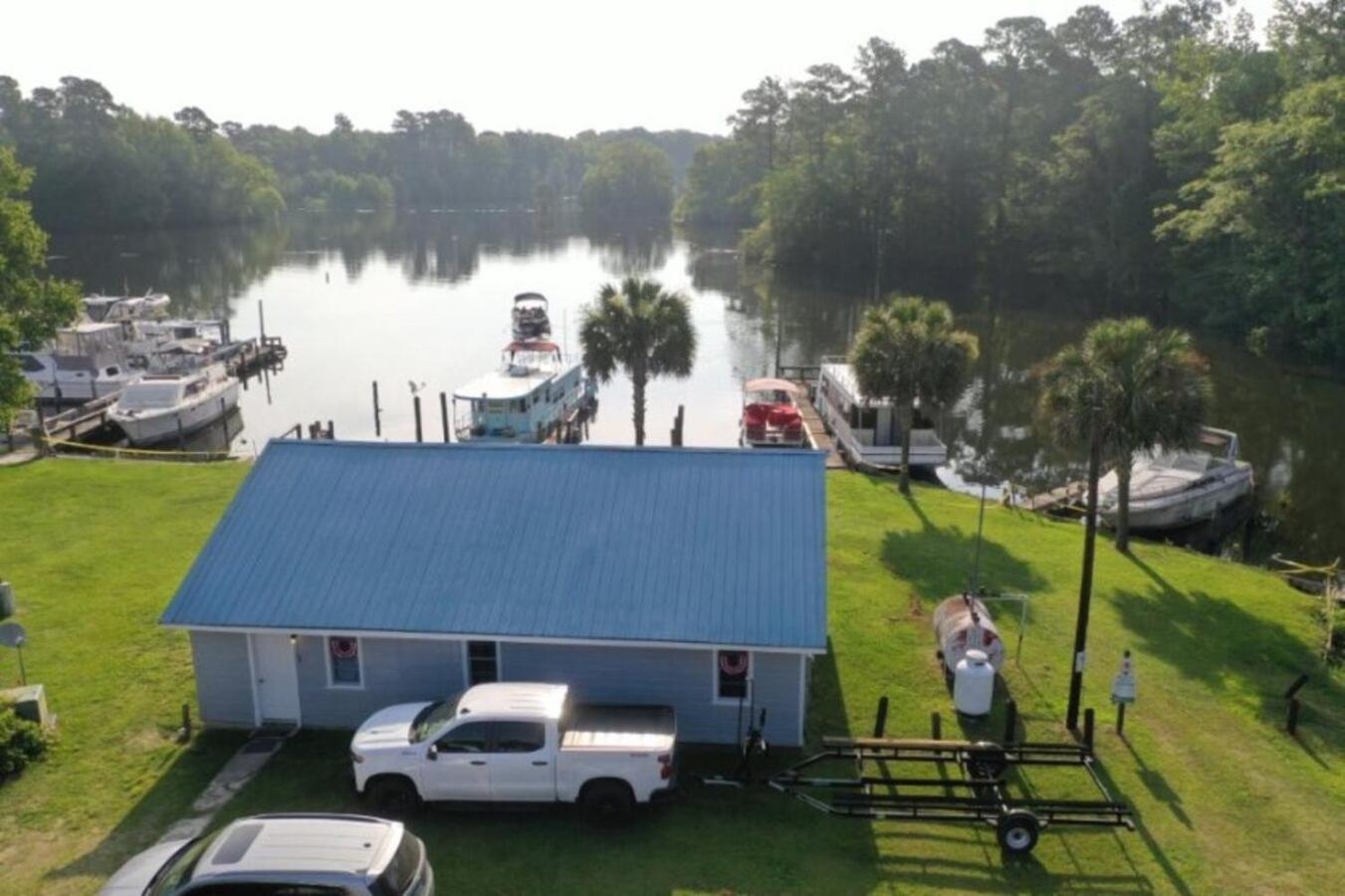 Bells Marina & Fishing Resort - Santee Lake Marion By I95 - Family Adventure, Pets On Request! Eutawville المظهر الخارجي الصورة